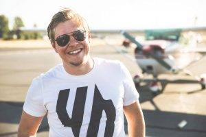 Jason Gill Airplane